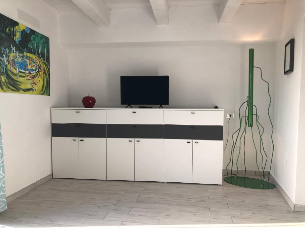 Un Capriccio - Ginepro Apartment Aieta Luaran gambar