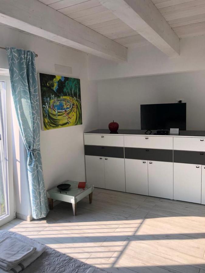 Un Capriccio - Ginepro Apartment Aieta Luaran gambar