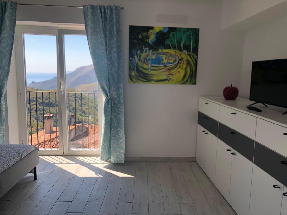 Un Capriccio - Ginepro Apartment Aieta Luaran gambar