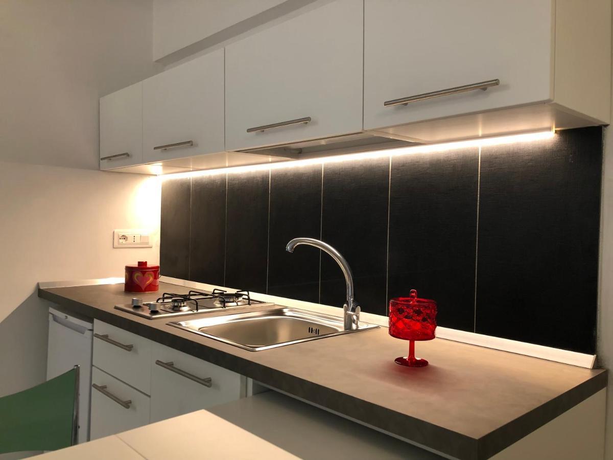 Un Capriccio - Ginepro Apartment Aieta Luaran gambar